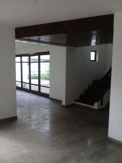 Casa com 4 Quartos para Alugar, 380 m² por R$ 12.500/Mês Alameda dos Umbuzeiros - Caminho Das Árvores, Salvador - BA