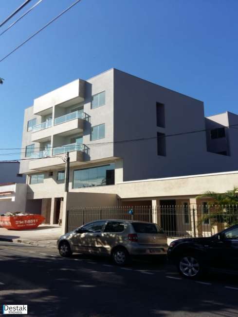 Apartamento com 2 Quartos para Alugar, 80 m² por R$ 1.500/Mês Monte Castelo, Volta Redonda - RJ