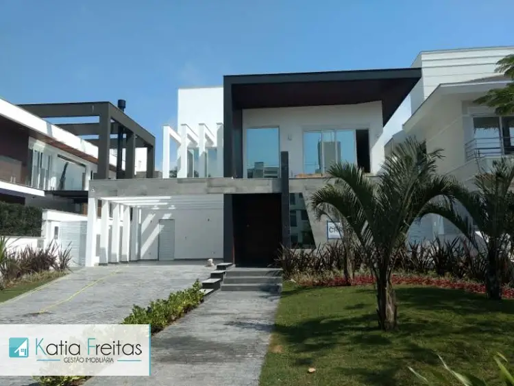Casa com 4 Quartos à Venda, 418 m² por R$ 3.300.000 Rua das Algas, 418 - Jurerê, Florianópolis - SC