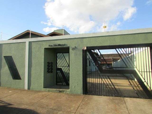 Casa de Condomínio com 2 Quartos para Alugar, 55 m² por R$ 720/Mês Rua Aduie Rezek, 194 - Vila Bandeirante, Campo Grande - MS