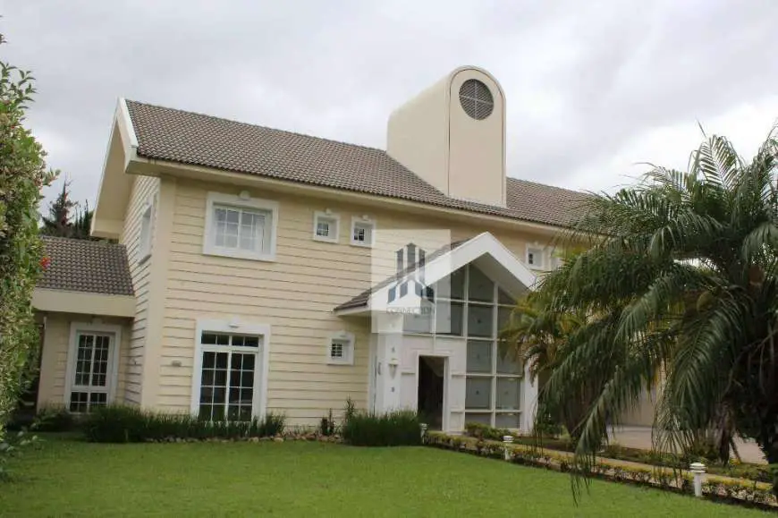 Casa de Condomínio com 4 Quartos para Alugar, 450 m² por R$ 12.000/Mês Vista Alegre, Curitiba - PR