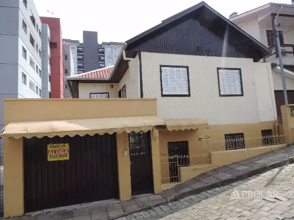Casa com 5 Quartos à Venda, 213 m² por R$ 330.000 Rua José Rech, 29 - Sagrada Família, Caxias do Sul - RS