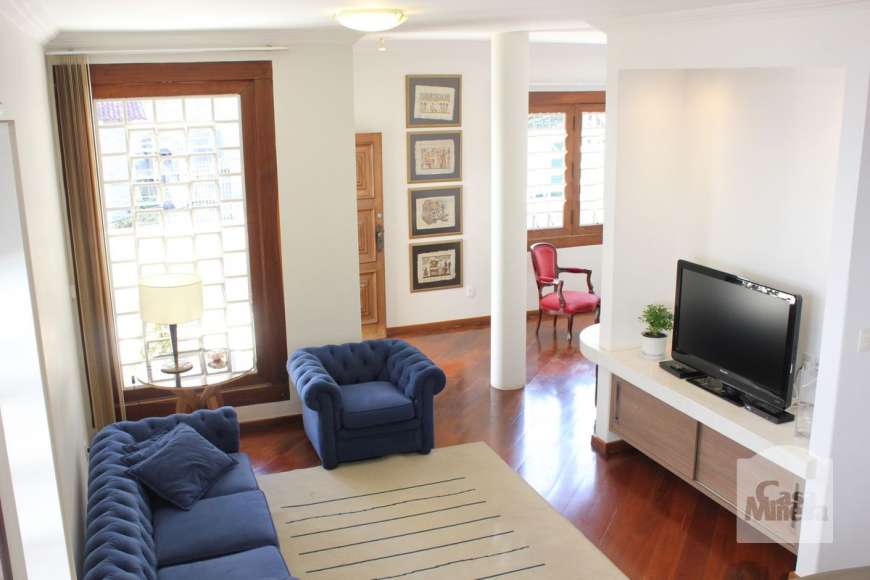 Casa com 4 Quartos para Alugar, 240 m² por R$ 5.000/Mês Rua Vereador Teixeira de Azeredo, 54 - Cidade Nova, Belo Horizonte - MG