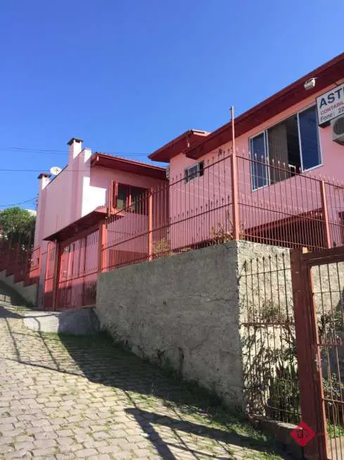 Casa com 3 Quartos à Venda, 300 m² por R$ 980.000 Rua Major Adauto Cruz, 969 - Sagrada Família, Caxias do Sul - RS