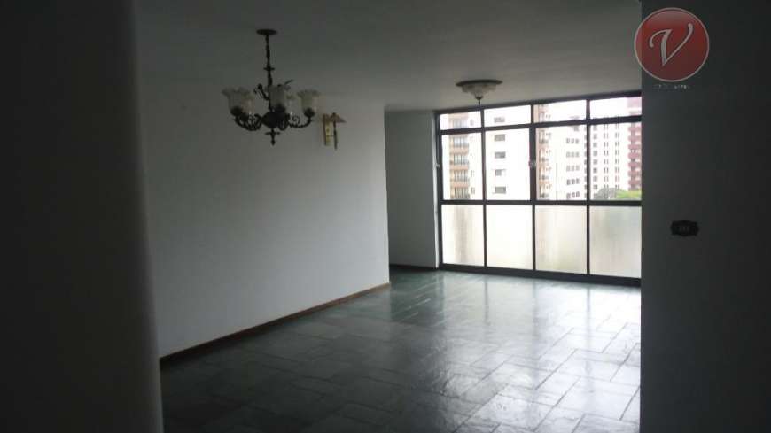Apartamento com 4 Quartos para Alugar, 180 m² por R$ 2.500/Mês Vila Bastos, Santo André - SP