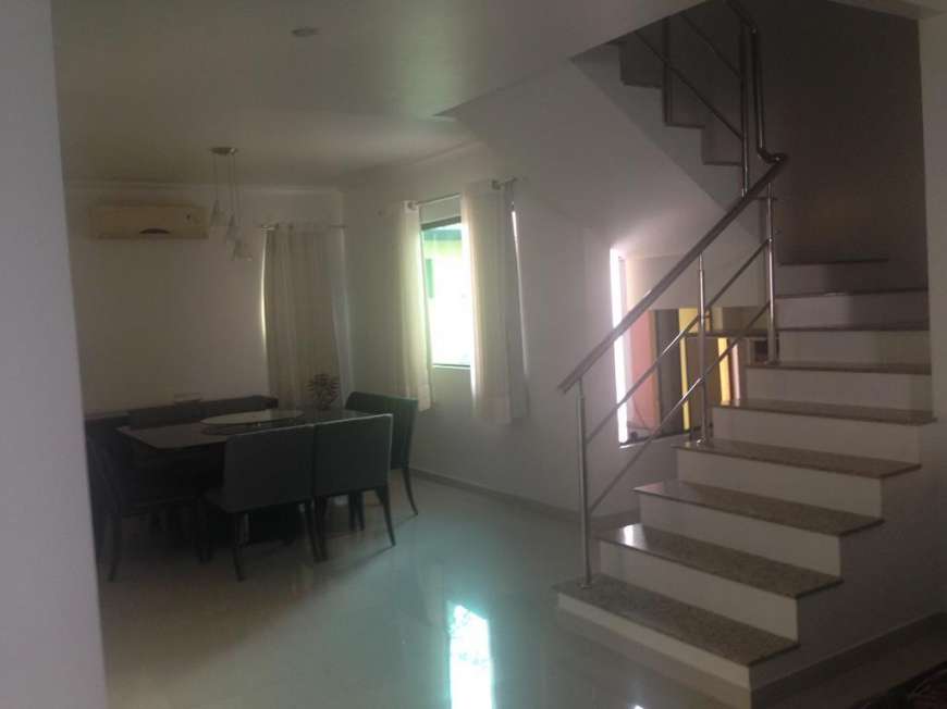 Casa de Condomínio com 3 Quartos à Venda, 230 m² por R$ 1.200.000 Flores, Manaus - AM