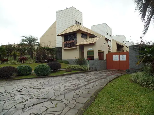 Casa de Condomínio com 3 Quartos para Alugar, 241 m² por R$ 3.200/Mês Estrada João de Oliveira Remião, 1761 - Agronomia, Porto Alegre - RS