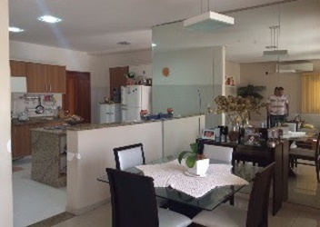 Casa com 4 Quartos à Venda, 180 m² por R$ 550.000 Rua Nova Prata - Nossa Senhora das Graças, Manaus - AM