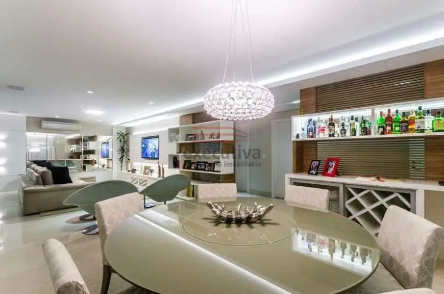Apartamento com 4 Quartos à Venda, 259 m² por R$ 2.119.900 Jardim das Colinas, São José dos Campos - SP
