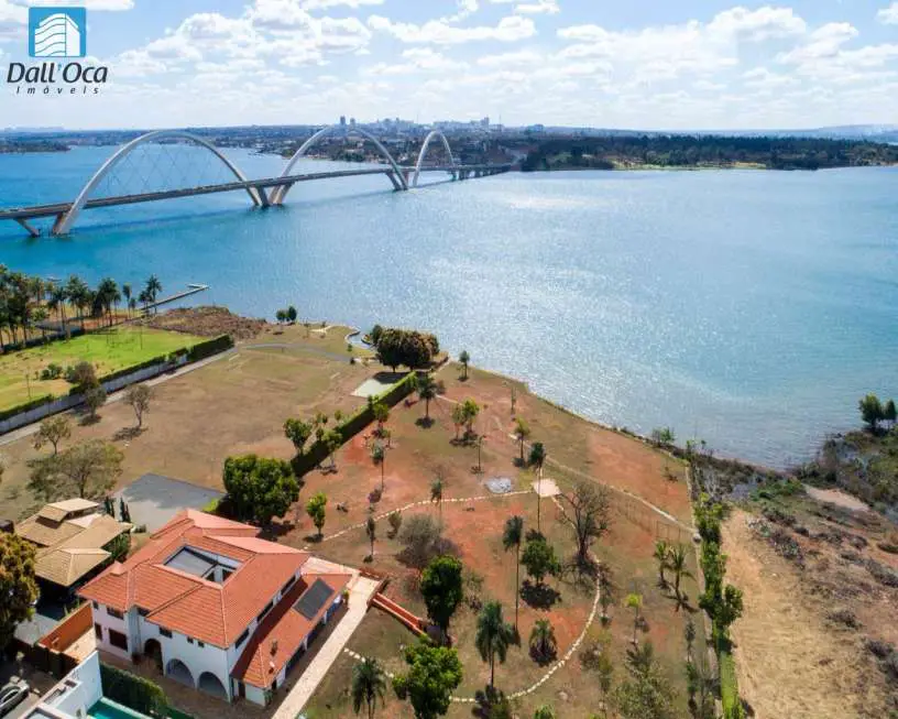 Casa com 5 Quartos para Alugar, 800 m² por R$ 20.000/Mês Lago Sul, Brasília - DF