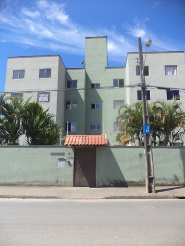 Apartamento com 2 Quartos para Alugar, 48 m² por R$ 750/Mês Rua Rio Negro, 30 - Comasa, Joinville - SC