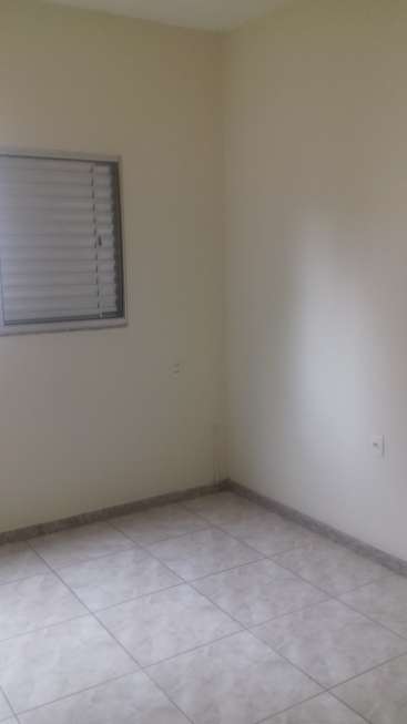 Casa com 2 Quartos para Alugar, 150 m² por R$ 700/Mês Rua Maria José Horta, 56 - Maria Helena, Belo Horizonte - MG