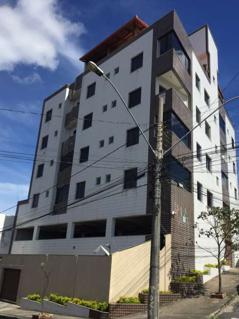 Cobertura com 4 Quartos à Venda, 244 m² por R$ 650.000 Rua Nice - Santa Cruz Industrial, Contagem - MG
