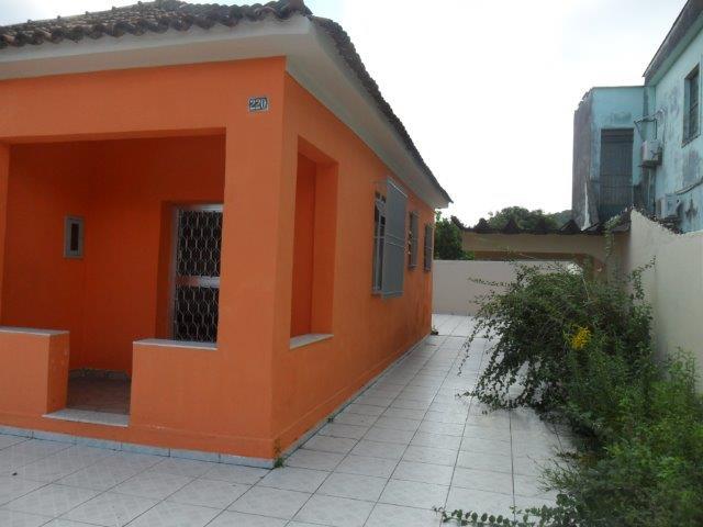 Casa com 3 Quartos para Alugar, 114 m² por R$ 1.500/Mês Rua Artur Rios, 220 - Senador Vasconcelos, Rio de Janeiro - RJ