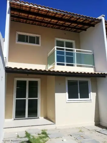 Casa com 3 Quartos para Alugar, 100 m² por R$ 850/Mês Rua Beta, 105 - Passaré, Fortaleza - CE
