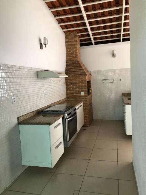 Casa com 4 Quartos para Alugar, 240 m² por R$ 5.000/Mês Rua João Severino da Fonseca, 668 - Dom Pedro I, Manaus - AM