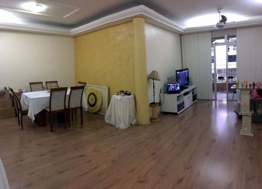 Apartamento com 4 Quartos à Venda, 194 m² por R$ 860.000 Rua Moacir Avidos, 01 - Praia do Canto, Vitória - ES