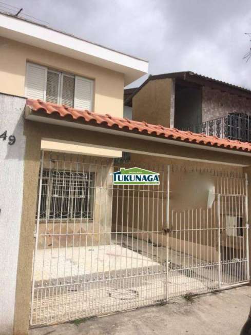 Sobrado com 3 Quartos para Alugar, 130 m² por R$ 2.000/Mês Rua Treze de Maio, 655 - Vila Galvão, Guarulhos - SP