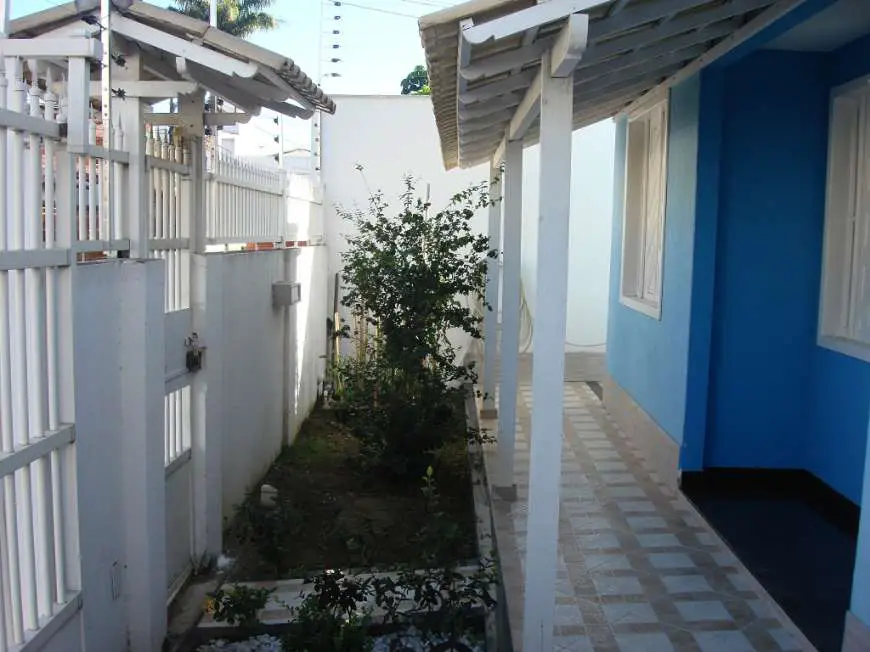 Casa com 4 Quartos para Alugar por R$ 3.500/Mês Parque Residencial Laranjeiras, Serra - ES