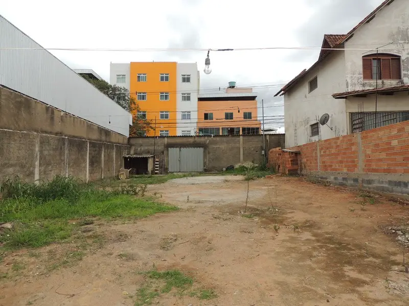 Lote/Terreno para Alugar por R$ 500/Mês São José, Divinópolis - MG