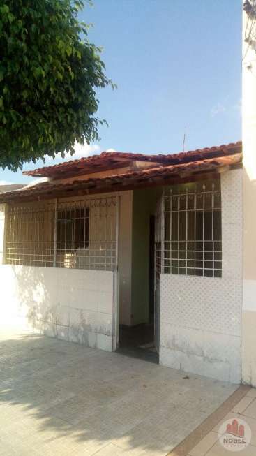 Casa com 3 Quartos à Venda, 80 m² por R$ 300.000 Ponto Central, Feira de Santana - BA