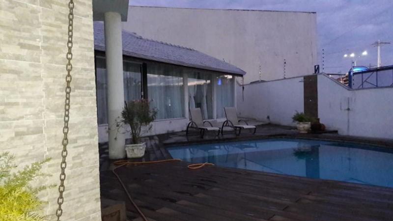 Casa com 4 Quartos para Alugar, 450 m² por R$ 5.000/Mês Jardim Itália, Cuiabá - MT