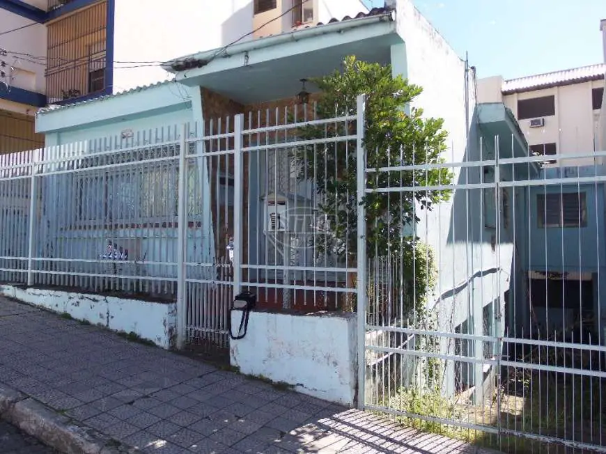 Casa com 6 Quartos à Venda, 197 m² por R$ 600.000 Rua Pinheiro Machado, 2836 - Centro, Santa Maria - RS