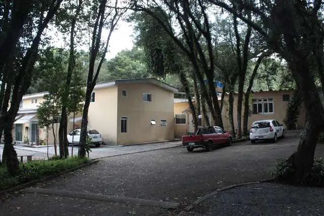 Casa com 3 Quartos para Alugar, 76 m² por R$ 1.200/Mês Rua Acelino Grande, 541 - Santa Felicidade, Curitiba - PR