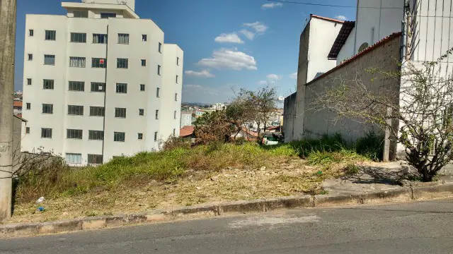 Lote/Terreno à Venda, 360 m² por R$ 275.000 Rua Quatro - Arvoredo II, Contagem - MG