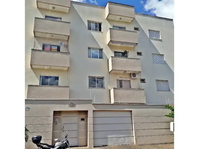 Apartamento com 3 Quartos para Alugar, 70 m² por R$ 900/Mês Santa Mônica, Uberlândia - MG