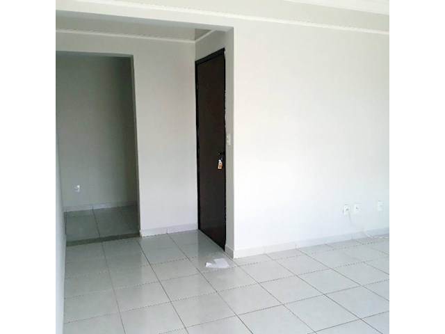 Apartamento com 3 Quartos para Alugar, 70 m² por R$ 900/Mês Santa Mônica, Uberlândia - MG