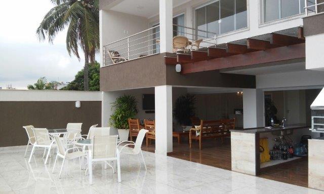 Casa com 4 Quartos à Venda, 341 m² por R$ 2.650.000 Rua Dom Emanuel Gomes, 01 - Jardim Guanabara, Rio de Janeiro - RJ