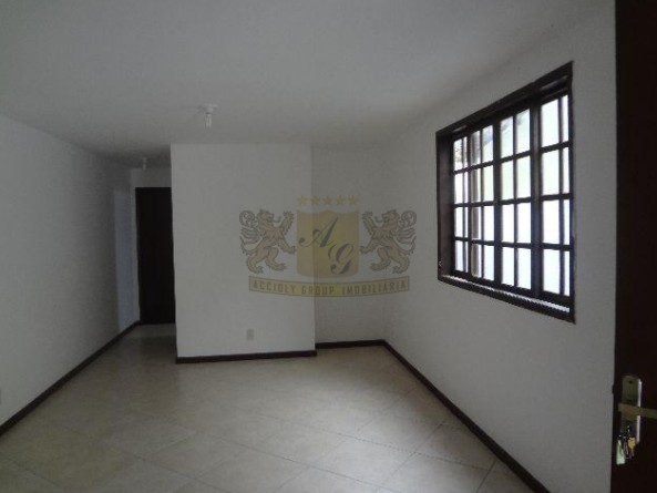Sobrado com 3 Quartos para Alugar, 120 m² por R$ 2.530/Mês Itaipu, Niterói - RJ