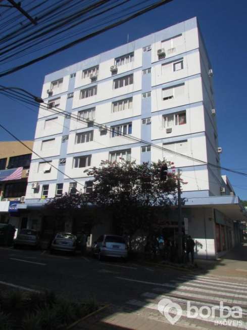 Apartamento com 2 Quartos para Alugar por R$ 800/Mês Centro, Santa Cruz do Sul - RS