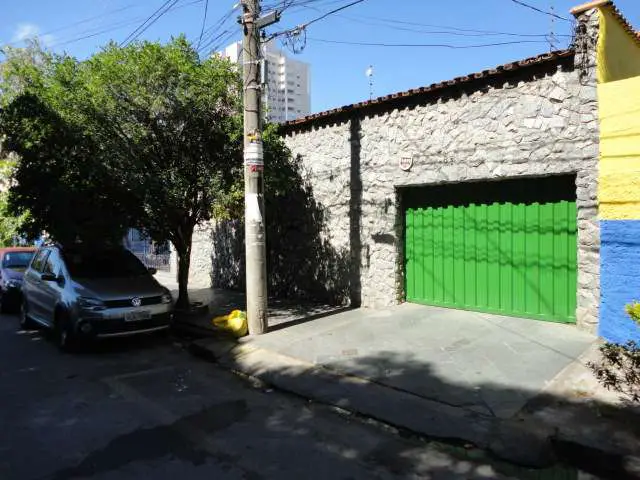 Casa com 5 Quartos para Alugar, 370 m² por R$ 3.500/Mês Prado, Belo Horizonte - MG