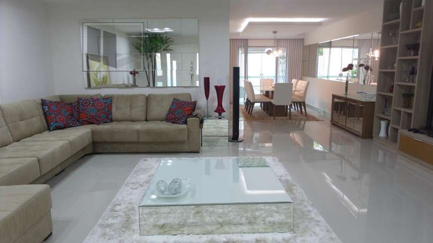 Casa com 4 Quartos à Venda, 300 m² por R$ 2.300.000 Jardim Guanabara, Rio de Janeiro - RJ