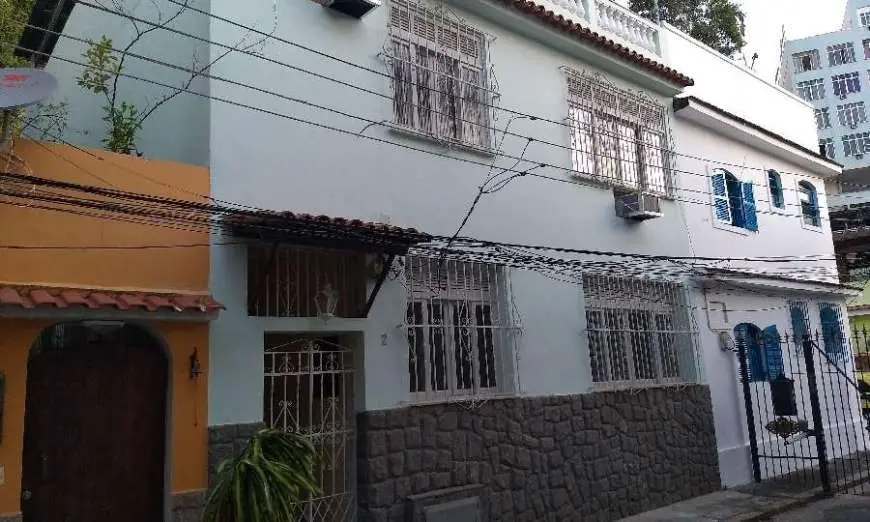 Sobrado com 4 Quartos para Alugar, 200 m² por R$ 3.950/Mês Rua Jorge Lossio - Tijuca, Rio de Janeiro - RJ