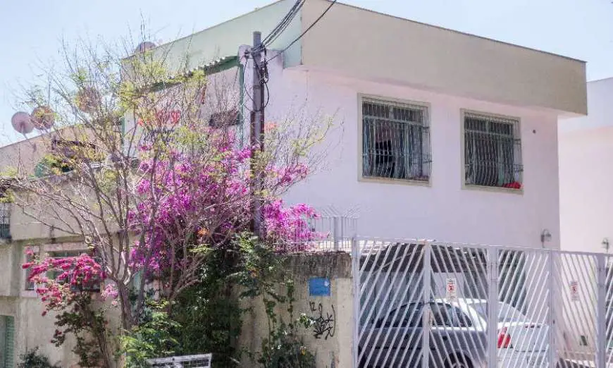 Casa de Condomínio com 3 Quartos para Alugar, 130 m² por R$ 1.750/Mês Rua Zilah Correa de Araújo - Ouro Preto, Belo Horizonte - MG