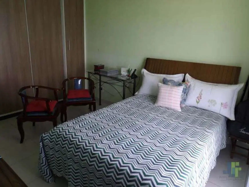 Apartamento com 1 Quarto à Venda, 60 m² por R$ 170.000 Rua Valdete B Bessa, 16 - Ipiranga, Guarapari - ES