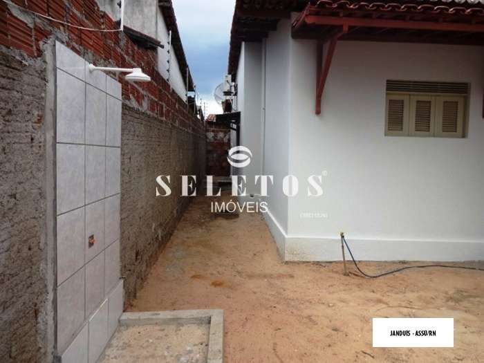 Casa com 2 Quartos à Venda, 82 m² por R$ 100.000 Rua dos Crisântemos, 10 - Centro, Açu - RN