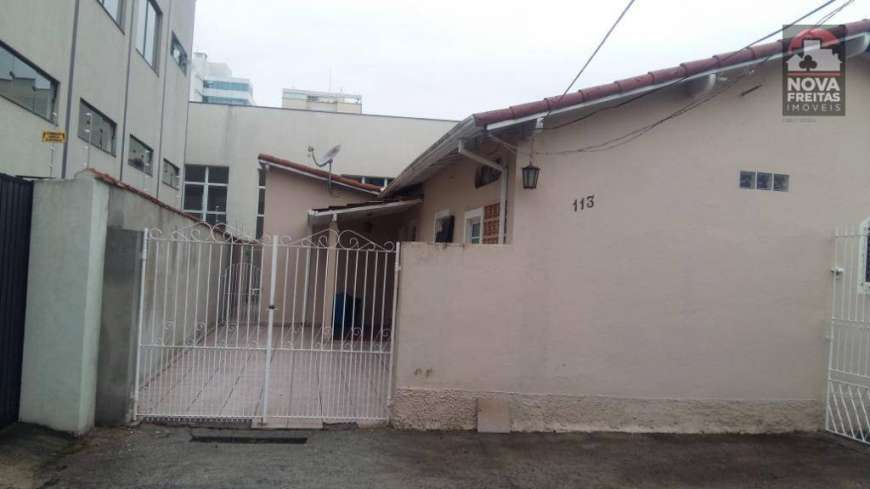 Casa com 2 Quartos para Alugar, 54 m² por R$ 1.700/Mês Vila Ema, São José dos Campos - SP