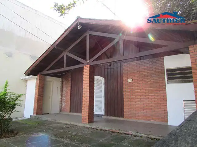 Casa com 3 Quartos para Alugar, 70 m² por R$ 1.500/Mês Centro, Sapucaia do Sul - RS