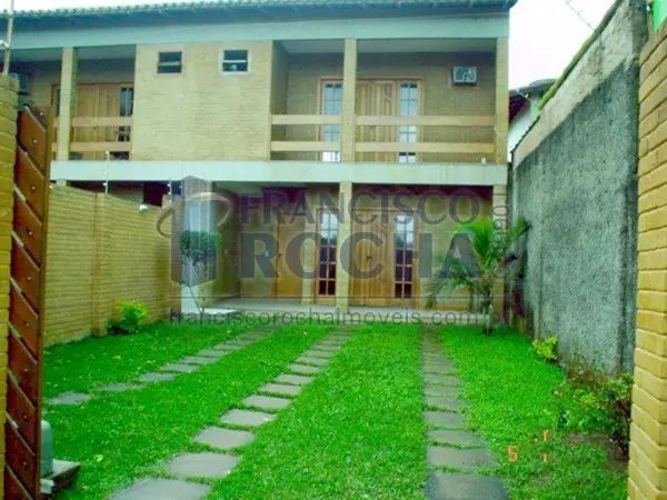Casa com 3 Quartos à Venda, 200 m² por R$ 350.000 Interlagos, Vila Velha - ES
