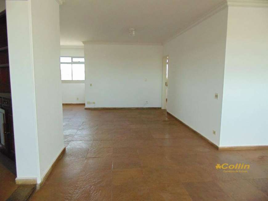 Apartamento com 4 Quartos à Venda, 300 m² por R$ 500.000 Centro, Uberaba - MG