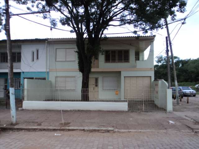 Casa com 3 Quartos para Alugar, 110 m² por R$ 800/Mês Avenida dos Gaúchos, 1175 - Sarandi, Porto Alegre - RS