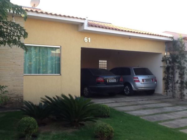 Casa de Condomínio com 3 Quartos para Alugar, 146 m² por R$ 2.200/Mês Jardim dos Flamboyants, Araraquara - SP