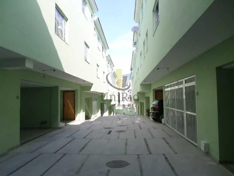 Casa de Condomínio com 2 Quartos à Venda, 65 m² por R$ 420.000 Rua Pacoti - Pechincha, Rio de Janeiro - RJ