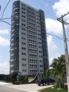 Apartamento com 4 Quartos à Venda, 220 m² por R$ 850.000 Rua Desembargador Túlio Bezerra de Melo, 3605 - Candelária, Natal - RN