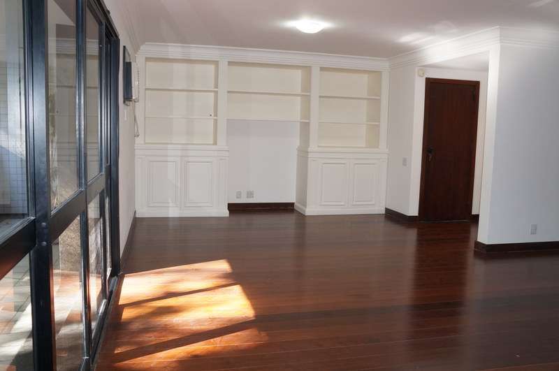 Apartamento com 4 Quartos para Alugar, 222 m² por R$ 12.900/Mês Leblon, Rio de Janeiro - RJ