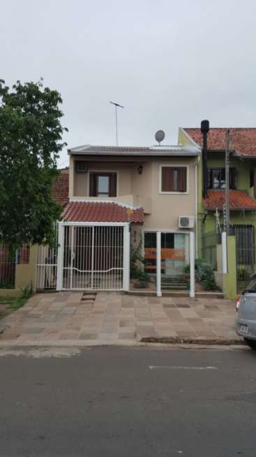 Casa com 3 Quartos à Venda, 130 m² por R$ 480.000 Rua Azambuja Fortuna - Fião, São Leopoldo - RS